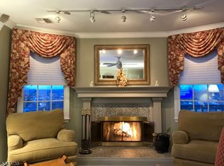 23 Boulder Run Rd, Paterson, NJ 07501