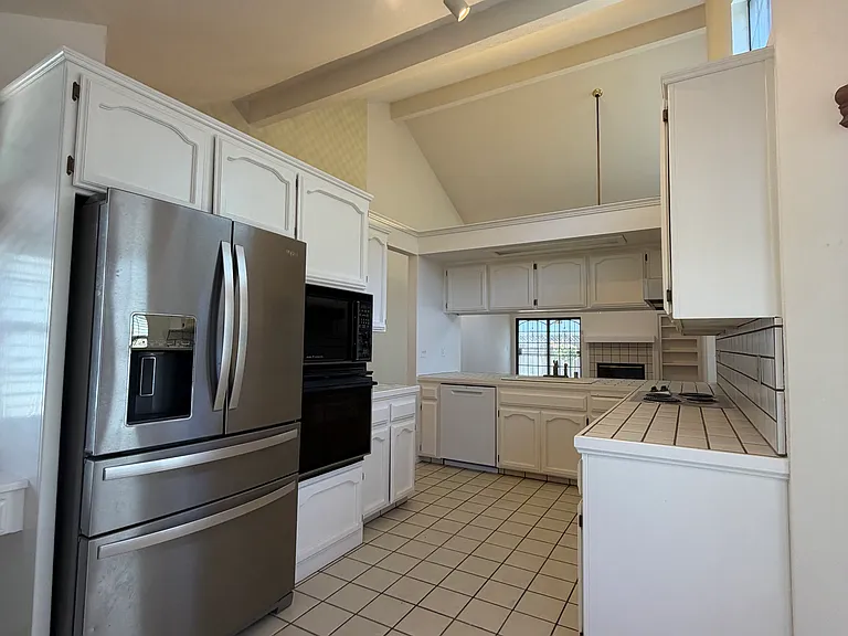 1229 W Bullard Ave #103 — Photo 8