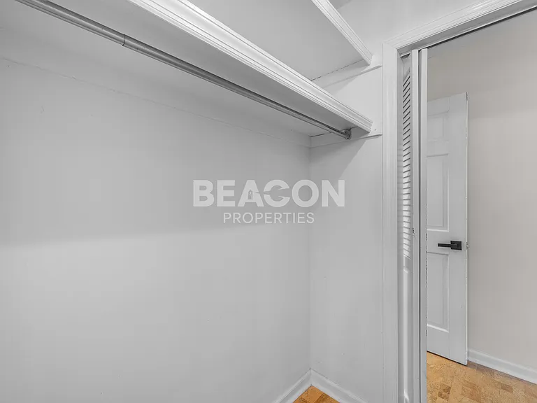 406 W Blackbeard Rd — Photo 42