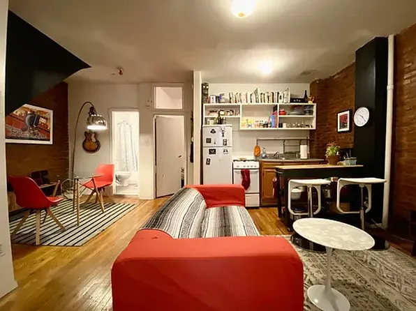 109 S 4th St #2, Brooklyn, NY 11249