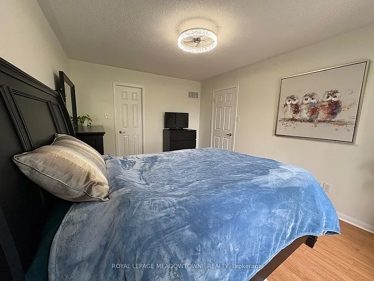 774 Shortreed Cres — Photo 18