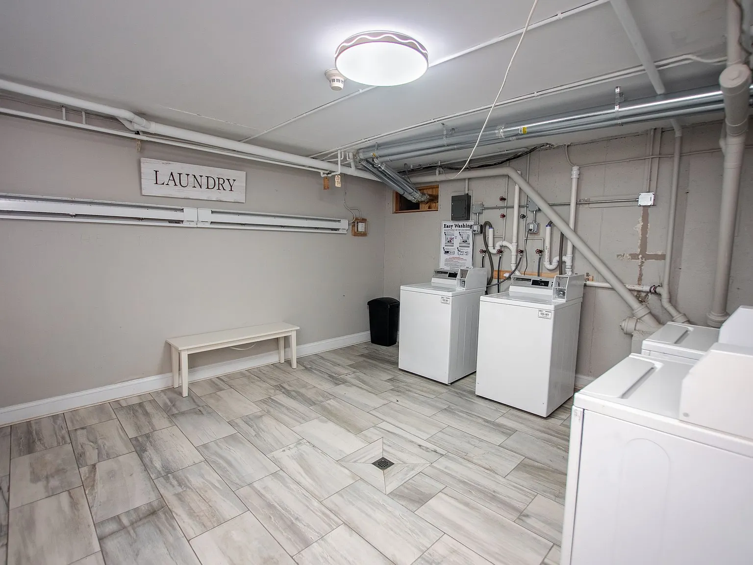 Davis Apartments — Photo 3