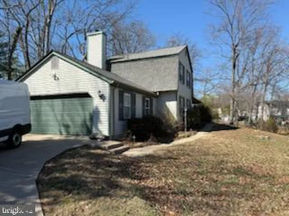 15117 Philip Lee Rd, Chantilly, VA 20151