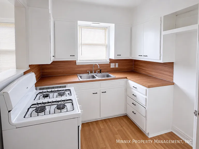 6118 Avenue P — Photo 7