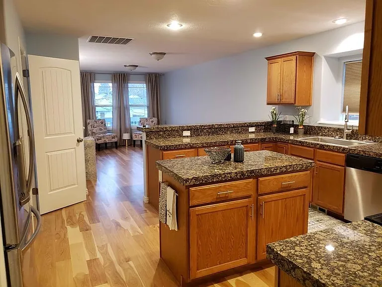 1624 S Colorado Ave — Photo 3