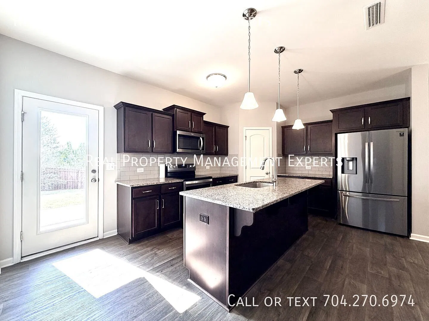 Beautiful 3BR/2.5BA home in Concord! — Photo 4