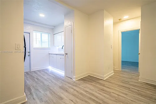 7325 Carlyle Ave #9 Photo 1
