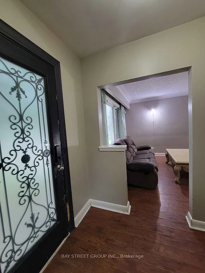 4 bed, $2,950 — Photo 2