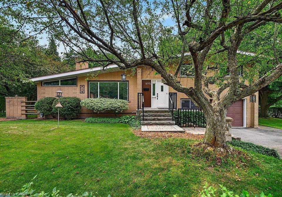 1st image of 572 Bridgman Ave
