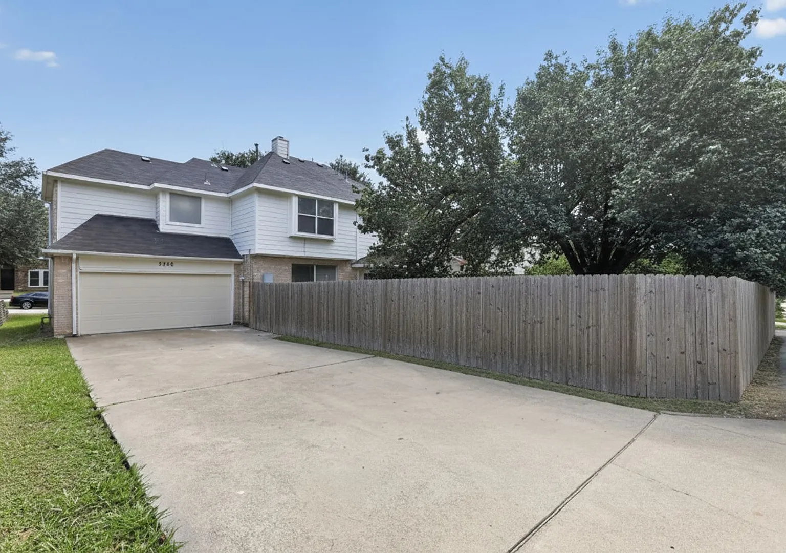 2740 Windswept Lane — Photo 3