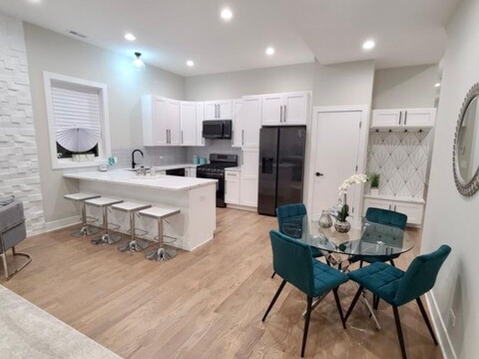 1st image of 5907 W Waveland Ave #1