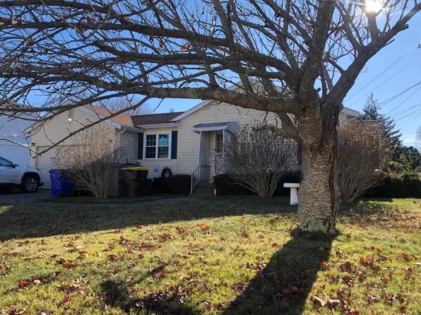 1308 County St, Fall River, MA 02723