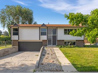 1384 E Sudbury Ave, Sandy, UT 84093
