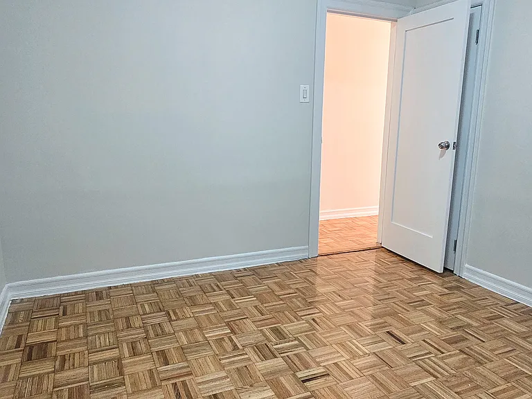 600 W 141st St #54 — Photo 10