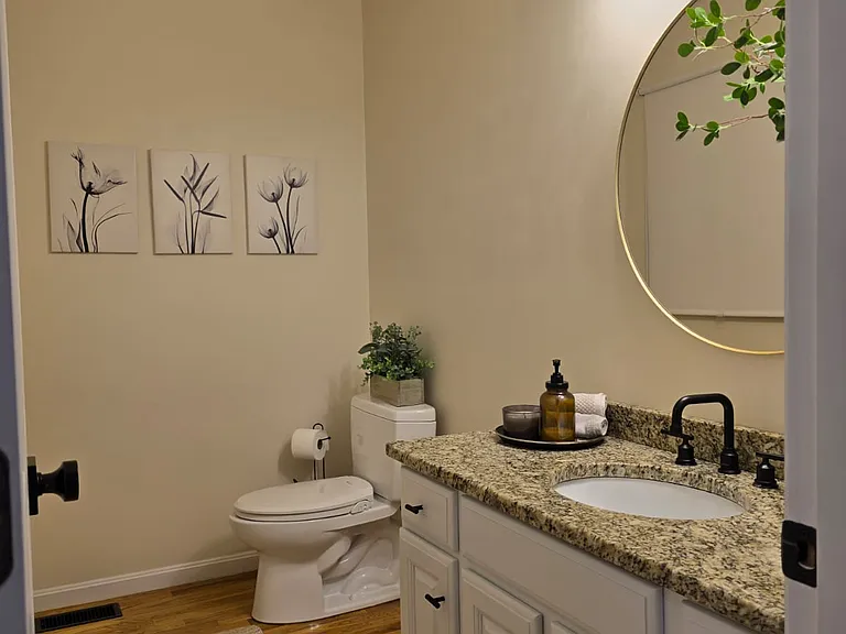 955 Pleasant St #4 — Photo 11