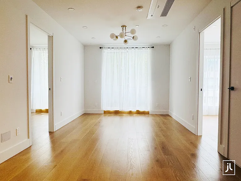 87A Cooper St #2R — Photo 3