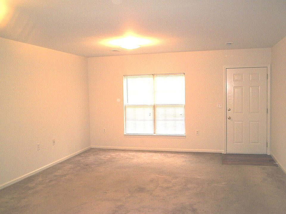 2nd image of 332 11th St SW