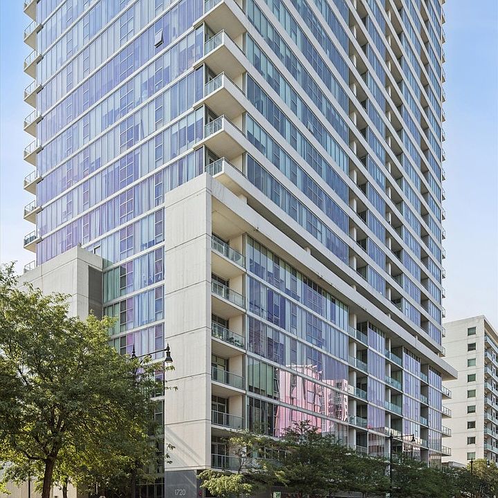 1st image of 1720 S Michigan Ave APT 202