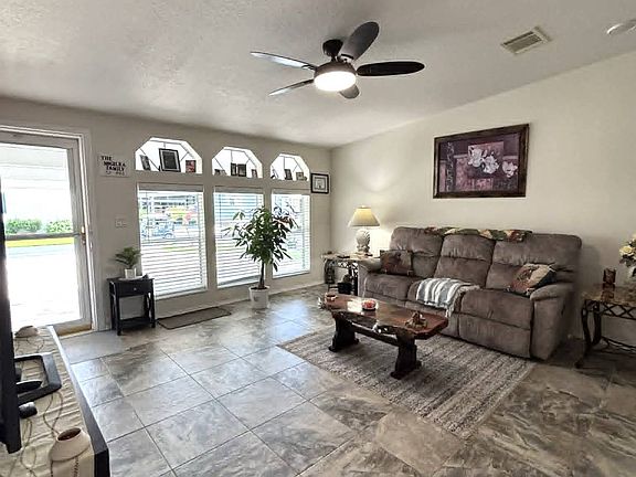 4th image of 1112 La Costa Ln #657