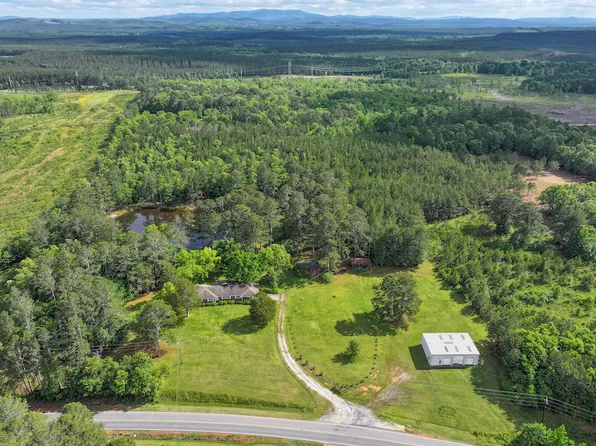 7517 Blacks Bluff Rd SW, Cave Spring, GA 30124
