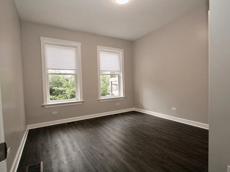 1406 E 69th Pl #2 — Photo 9