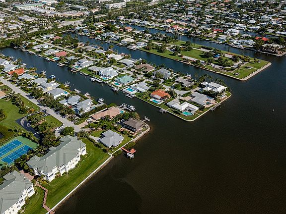 4th image of 2 Tarpon Dr