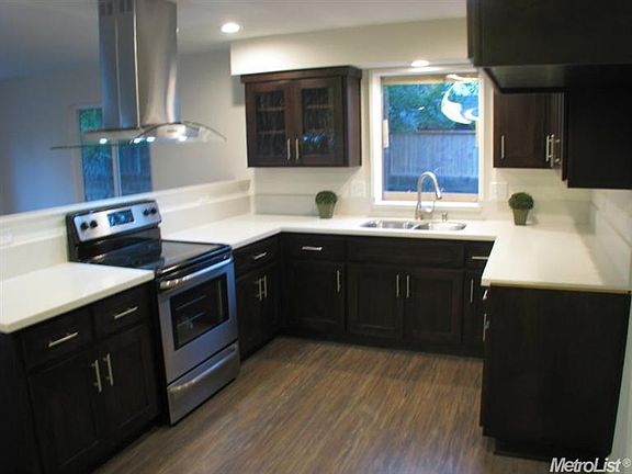 3rd image of 7637 Tierra Glen Way