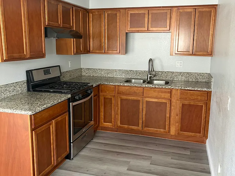 5943 Limonite Ave #C — Photo 3