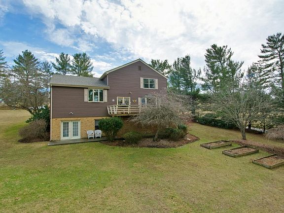 4th image of 117 Summit Ave