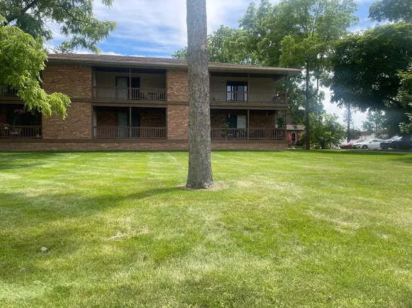 662 N 3rd St #2, Saint Clair, MI 48079