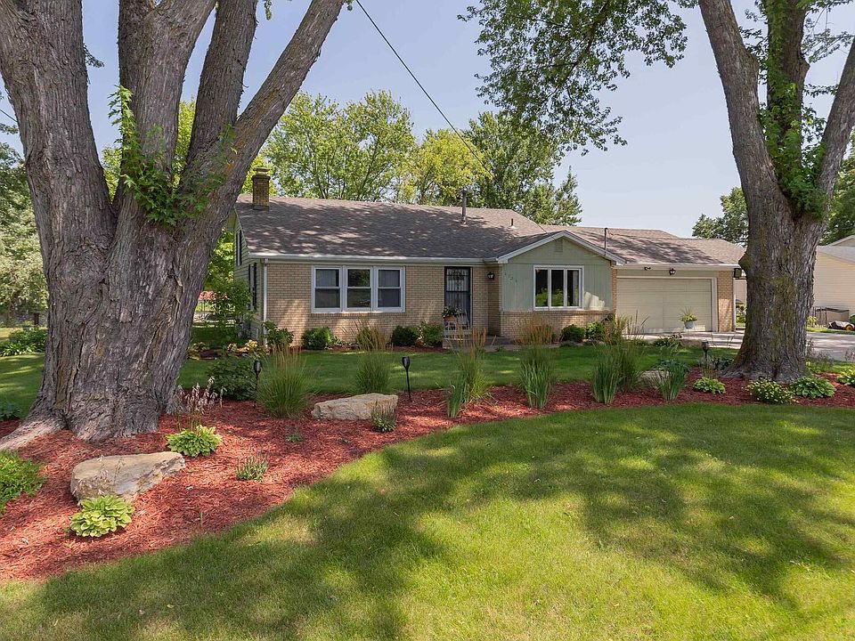 1st image of 3725 W Harbor Dr