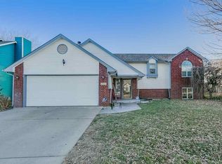 2503 N Woodlawn Blvd, Derby, KS 67037