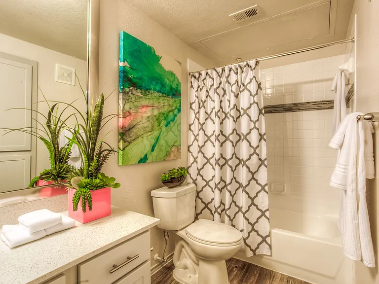 Waters Edge Villas — Photo 8