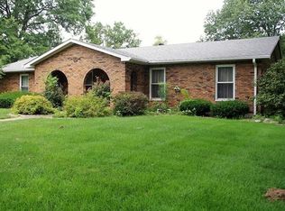 2956 Mark Trail Dr, Glen Carbon, IL