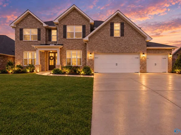 114 Daisy Ln, Meridianville, AL 35759