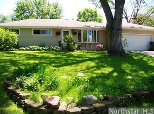 2346 Golfview Ct, White Bear Lake, MN 55110