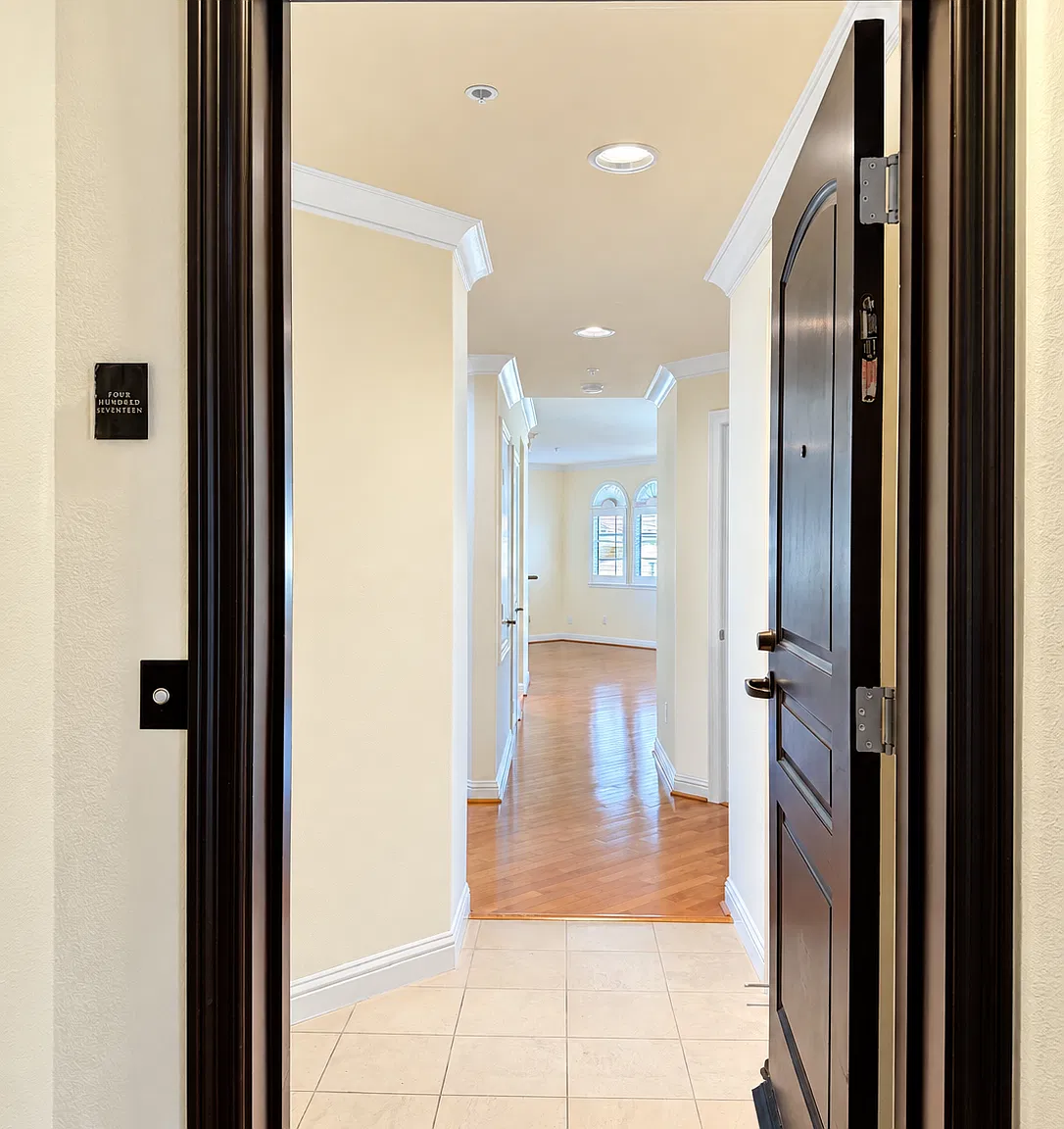 2 bed, 1258 sqft, $5,265 — Photo 4