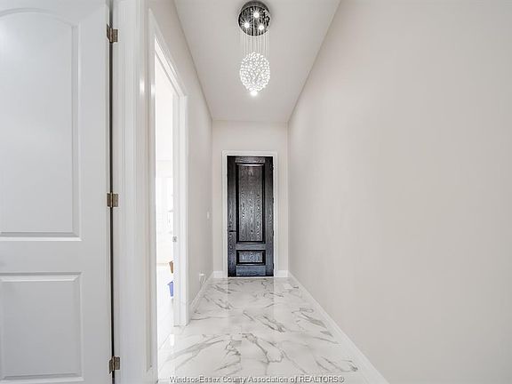 3rd image of 4519 Valerio Cres