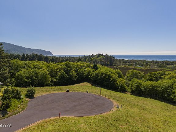 4th image of 52 Pelican Point