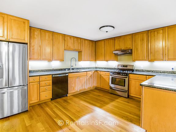 2nd image of 607 Waller St #A