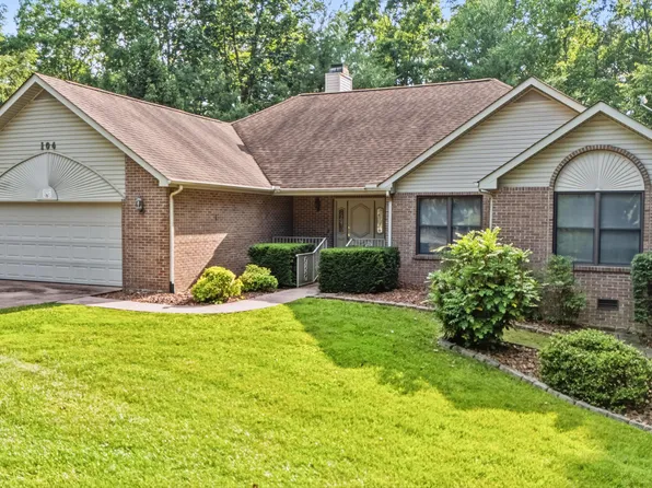 104 Flossmoor Cir, Fairfield Glade, TN 38558