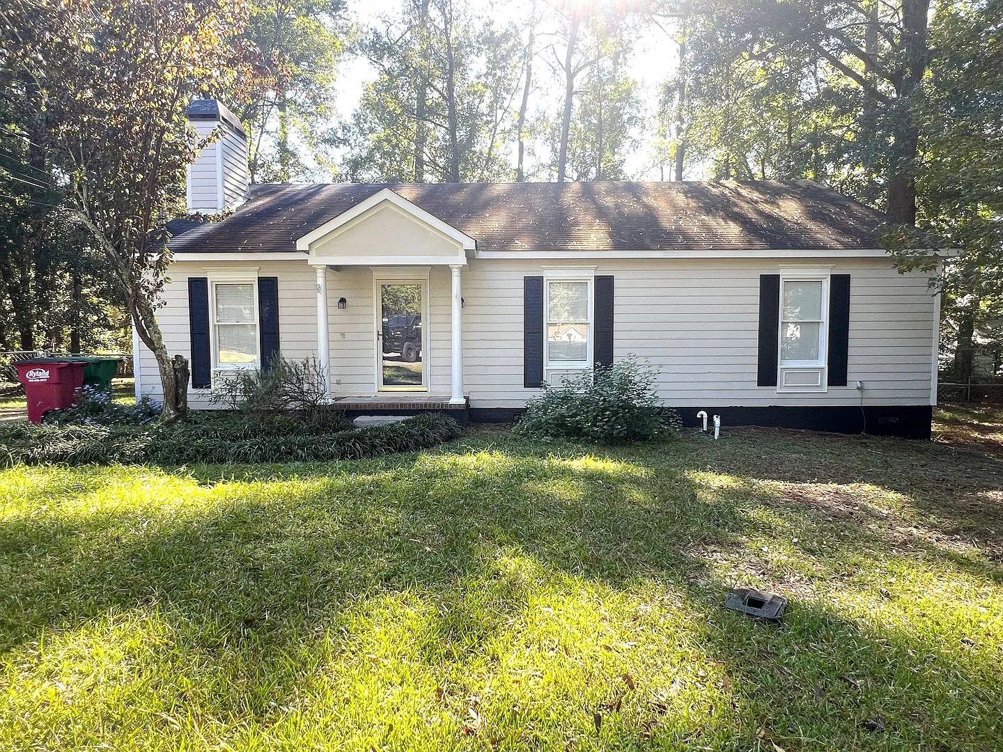 Cute Home in Lake Wildwood — Photo 1