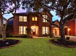 2223 River Lodge Ln, Sugar Land, TX 77479