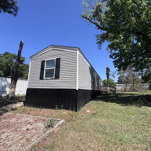 1st image of 141 English Ln