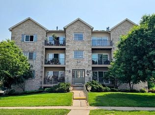 3109 Holiday Ct, Bettendorf, IA 52722