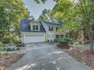 2068 Knotty Pine Trl, Gastonia, NC 28056