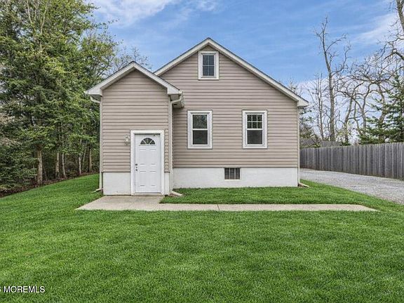 3rd image of 507 Adamston Road