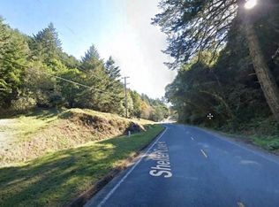 8696 Shelter Cove Rd, Whitethorn, CA 95589