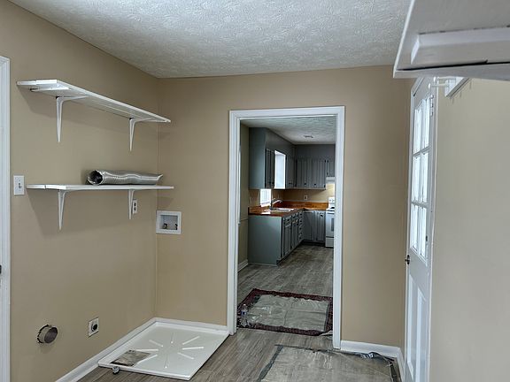 4th image of 122 Overland Dr