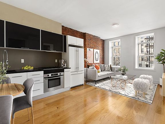 3rd image of 138 Edgecombe Ave APT 2A
